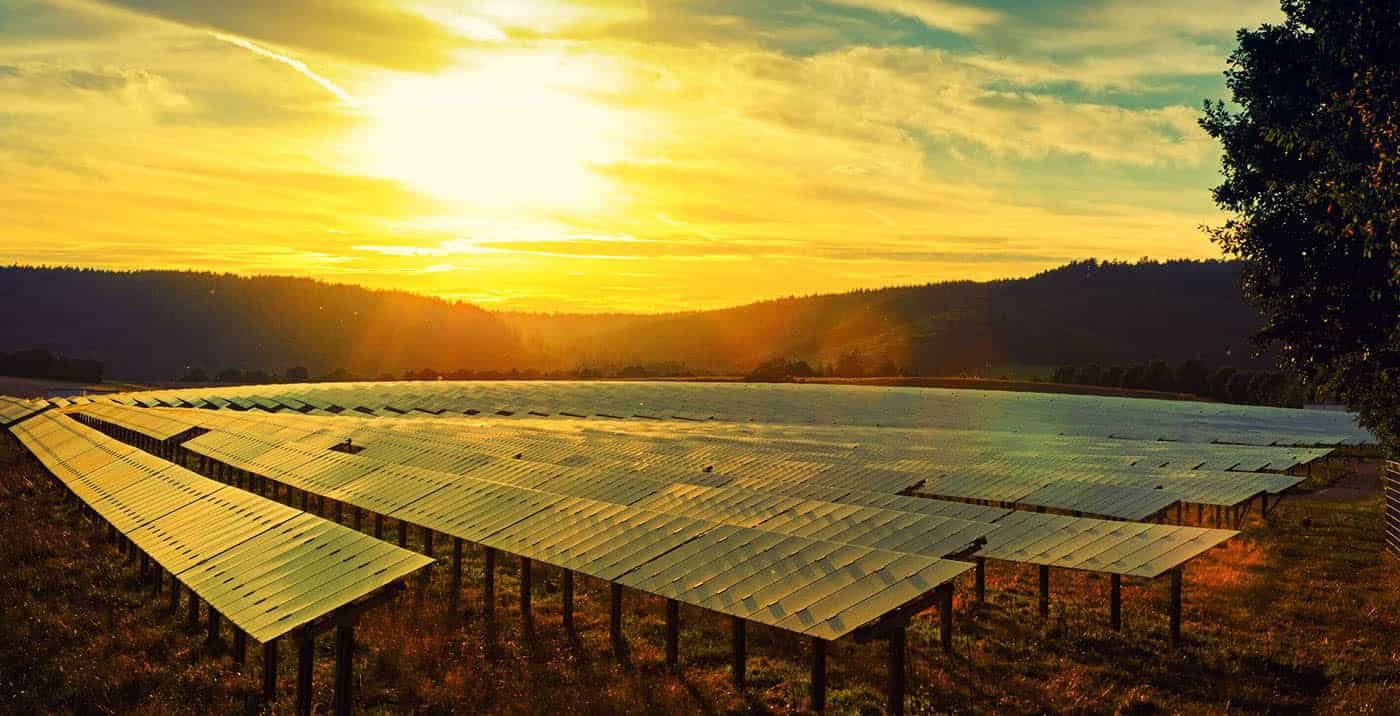 Beautiful-sunset-over-solar-energy-field